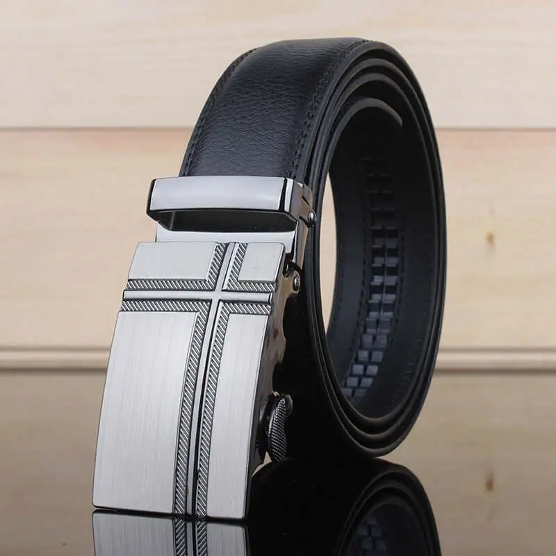 This luxurious belt automatically adjusts to provide a comfortable and secure fit, making it the perfect accessory for any outfit. Say goodbye to the hassle of traditional belt holes and hello to a sleek and stylish look. Experience the effortless convenience and timeless style of&nbsp; The Automatic Leather Belt!