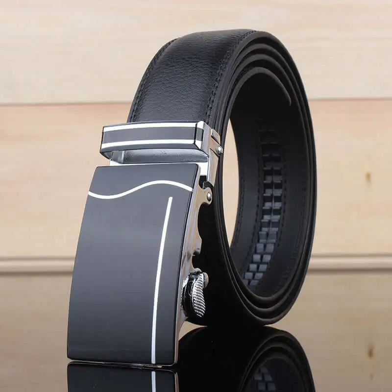 This luxurious belt automatically adjusts to provide a comfortable and secure fit, making it the perfect accessory for any outfit. Say goodbye to the hassle of traditional belt holes and hello to a sleek and stylish look. Experience the effortless convenience and timeless style of&nbsp; The Automatic Leather Belt!